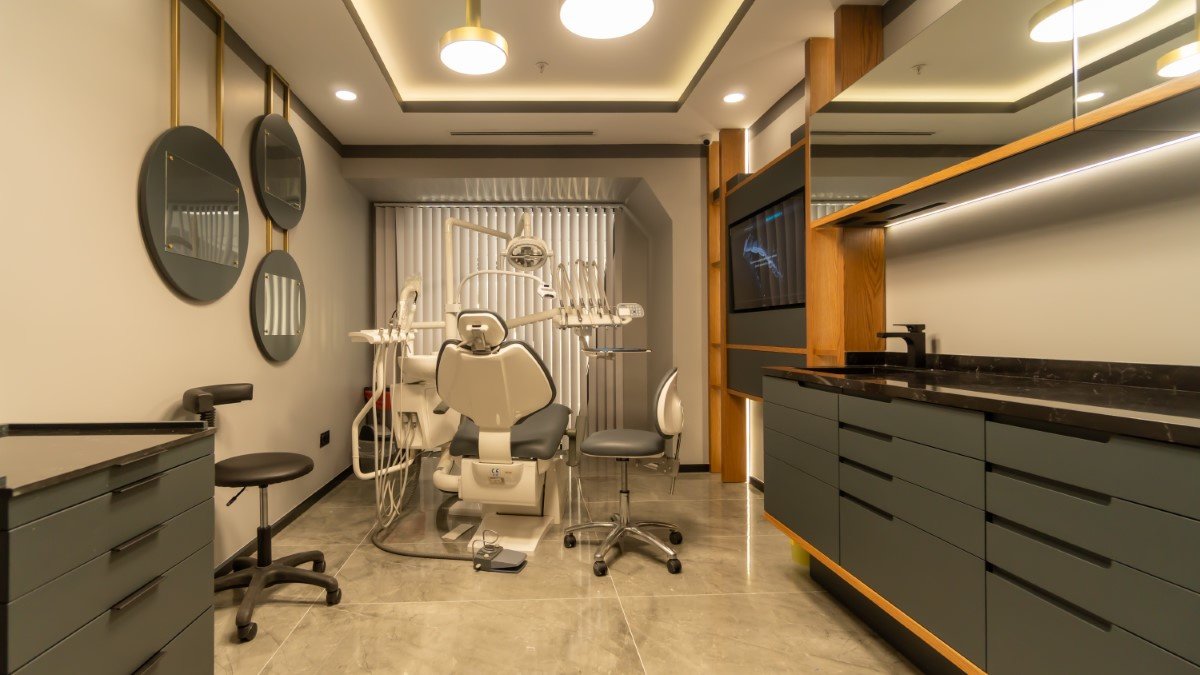 A2 عيادة صحة الفم والأسنان - A2 ORAL AND DENTAL HEALTH CLINIC