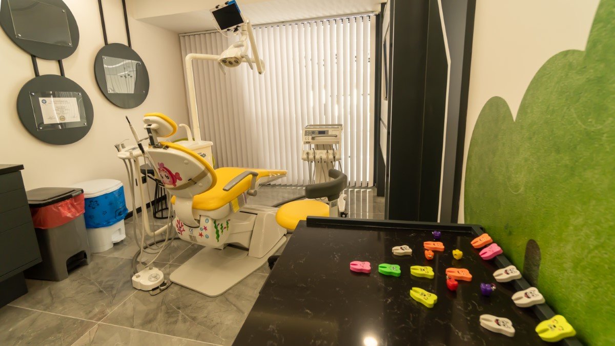 A2 عيادة صحة الفم والأسنان - A2 ORAL AND DENTAL HEALTH CLINIC