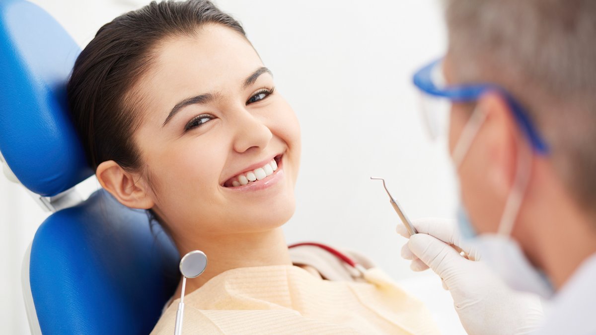 عيادة طب الأسنان أدارش - Adarsh dental Clinic