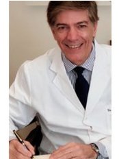مركز صحة الأسنان والتجميل - Aesthetic & Dental Health Center