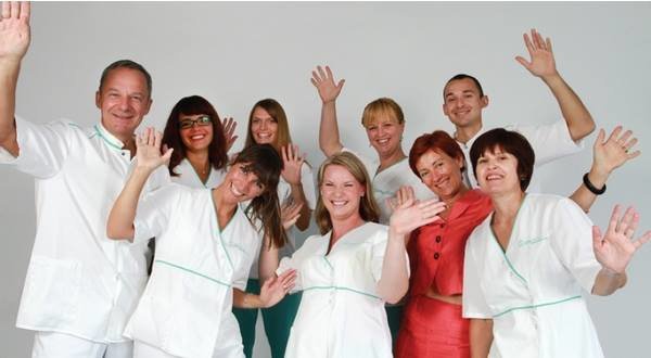 ألفا لطب الأسنان - Alfa Dental