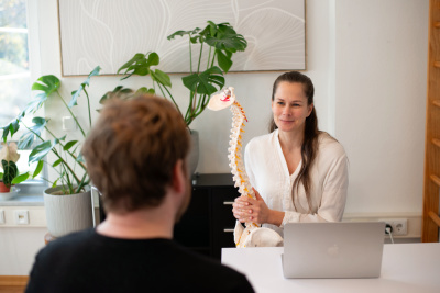 American Chiropractic Haus - Chiropractic Consultation