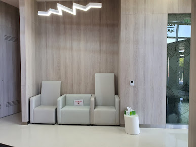 المستشفى الأمريكي - عيادة الخوانيج - American Hospital Al Khawaneej Clinic