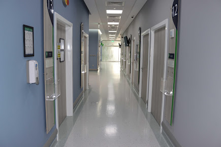 المستشفى الأمريكي - عيادة الخوانيج - American Hospital Al Khawaneej Clinic