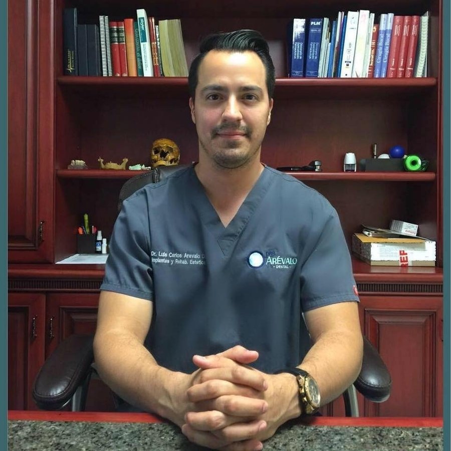عيادة أريفالو للأسنان - AREVALO DENTAL CLINIC