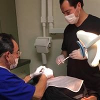 عيادة أريفالو للأسنان - AREVALO DENTAL CLINIC