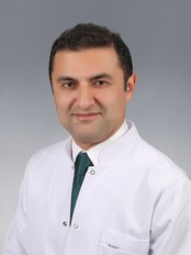 مساعد الأستاذ الدكتور محمد إمري دينك - مركز اسطنبول لجراحة الأنف - Assoc. Prof. Dr. Mehmet Emre Dinc - Istanbul Rhinoplasty Center