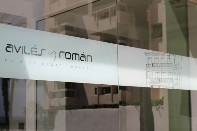 Aviles y Roman - Clinica Dental Malaga - Aviles y Roman - Clinica Dental Malaga