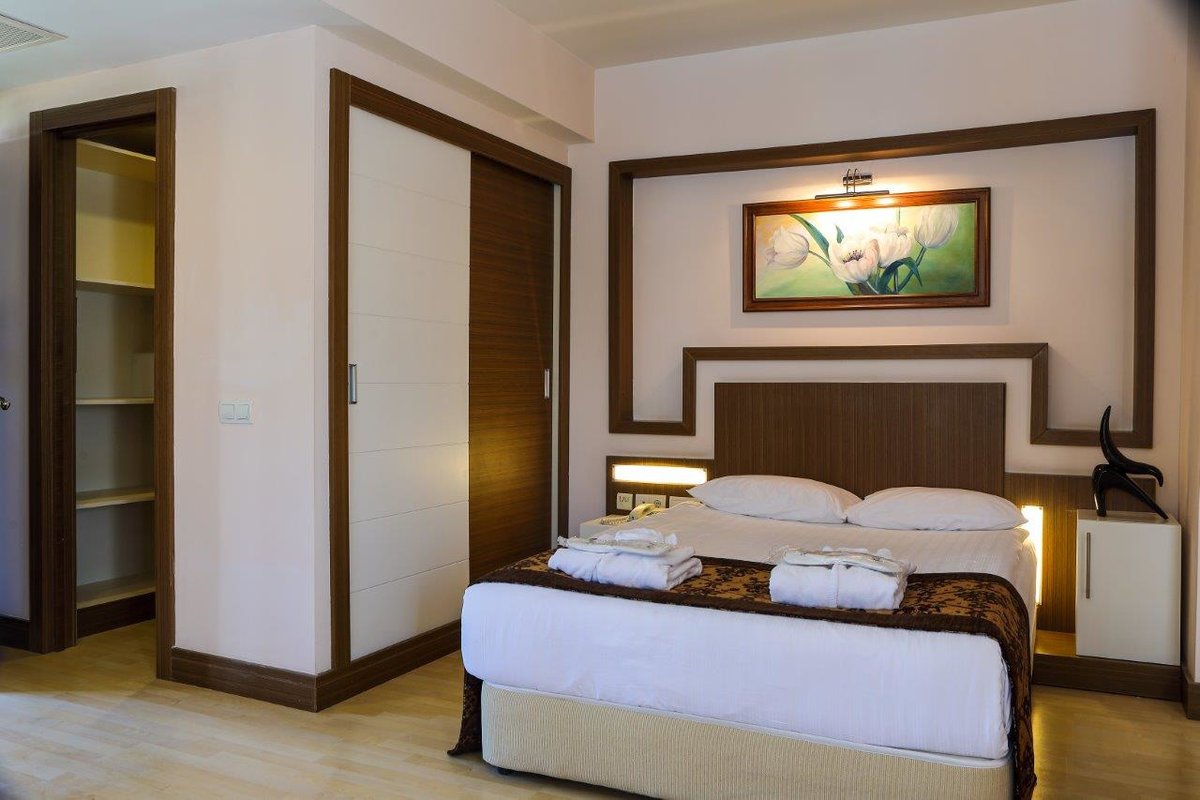 AYKA LIFE - AYKA LIFE