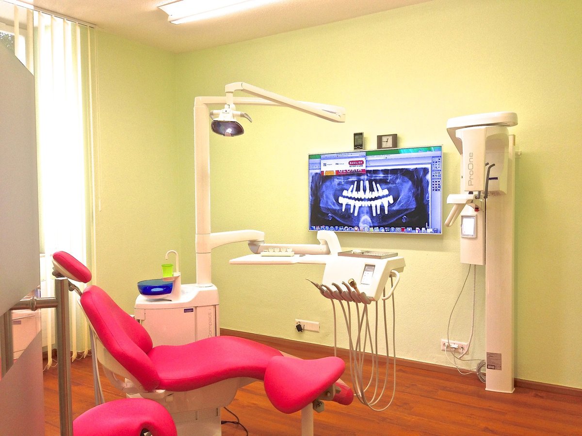 Basel's English-Swiss dentist, Dr Garry Bonsall - Basel's English-Swiss dentist, Dr Garry Bonsall