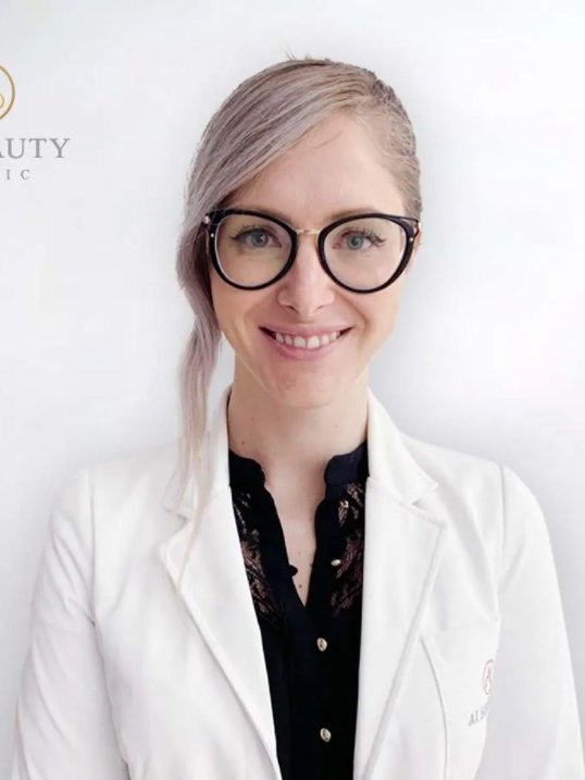 عيادة التجميل والعناية بالبشرة - Beauty and skincare clinic