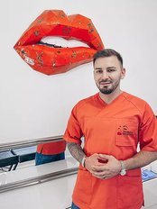 B.Shop لندن - الدكتور رازفان V. - B.Shop London - Dr. Razvan V.