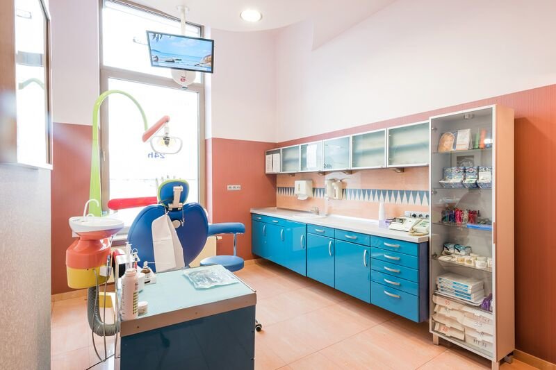Całodobowe Centrum Stomatologiczne Denta-Med - Całodobowe Centrum Stomatologiczne Denta-Med