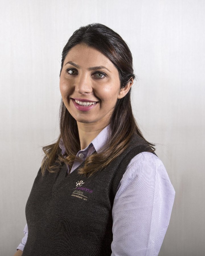 ابتسامات المئوية - Centennial Smiles