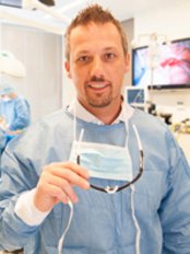 مركز طب الأسنان التجميلي والزرع - Centre for Aesthetic & Implant Dentistry