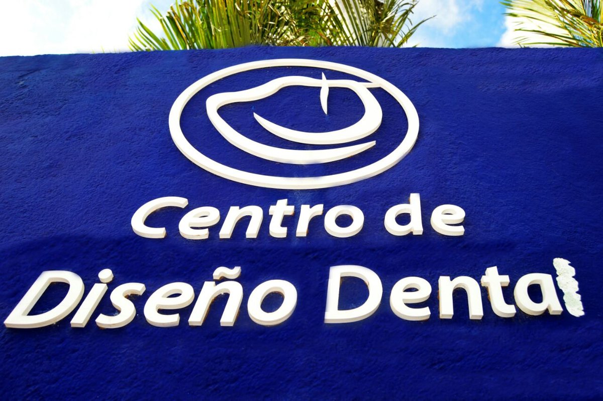 مركز دي ديسينو لطب الأسنان - Centro de Diseño Dental