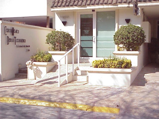 مركز طب الأسنان Tecnolgico - Centro Médico Dental Tecnológico