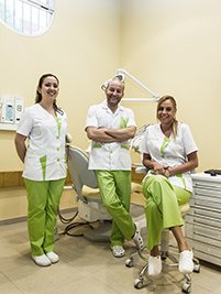 Charani Clinica Dental - Cortes Valencianas - Charani Clinica Dental - Cortes Valencianas