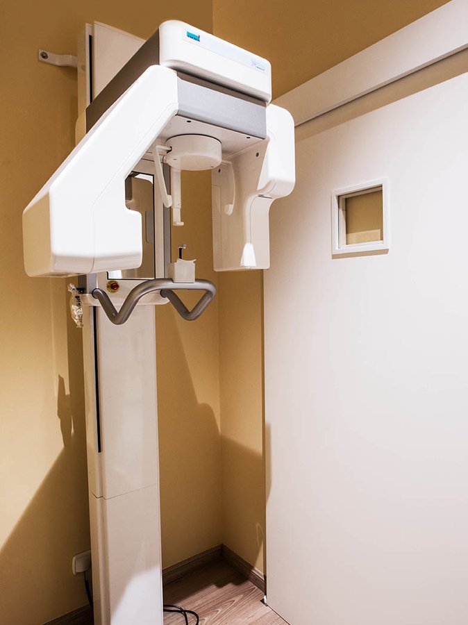 Charani Clinica Dental - Cortes Valencianas - Charani Clinica Dental - Cortes Valencianas