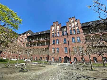 Charité – Universitätsmedizin Berlin - Charité – Universitätsmedizin Berlin