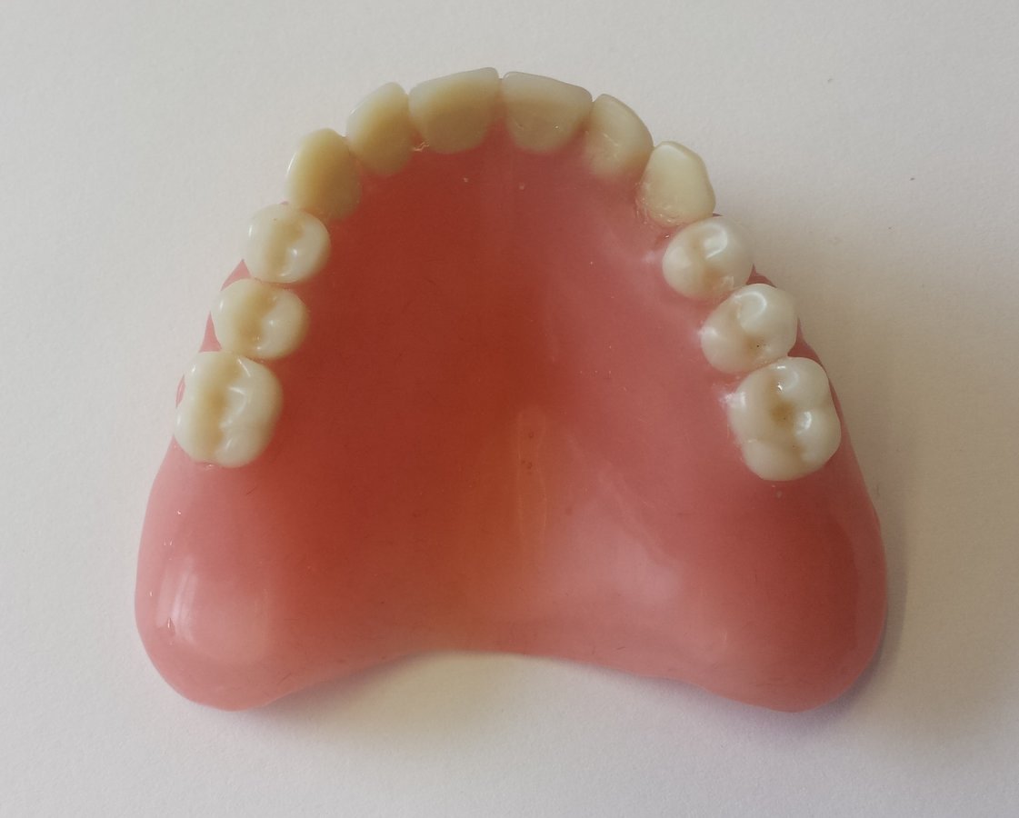 Claire's Denture Repairs - Claire's Denture Repairs