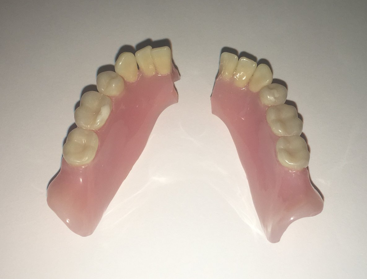 Claire's Denture Repairs - Claire's Denture Repairs