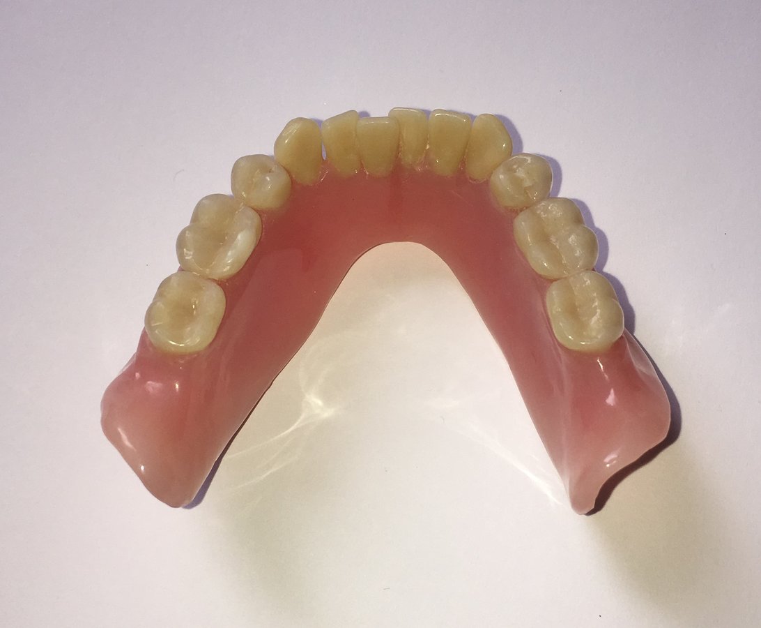 Claire's Denture Repairs - Claire's Denture Repairs