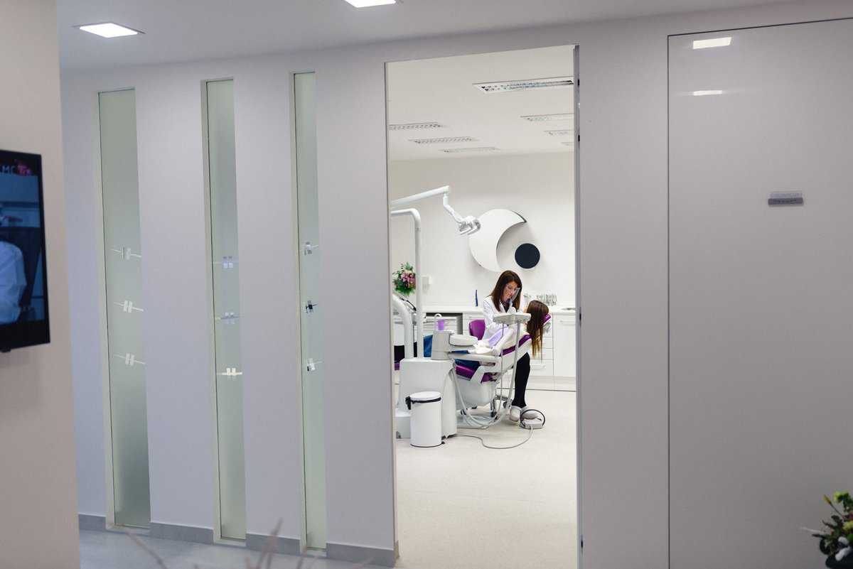 Clinic of dental medicine mr.sc.Helena Lapić Maričić, DDM, orthodontist - Clinic of dental medicine mr.sc.Helena Lapić Maričić, DDM, orthodontist