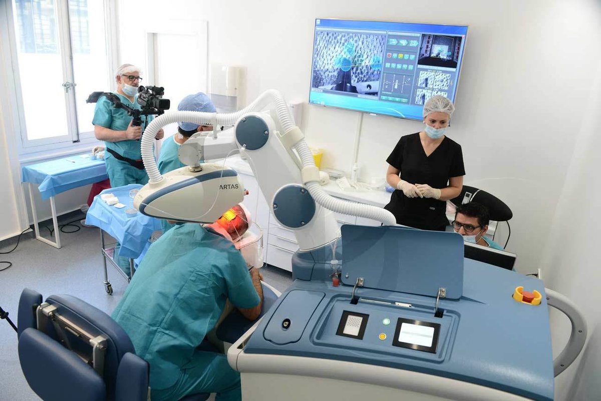 عيادة زراعة الشعر في باريس - Clinic of Hair Transplant in Paris