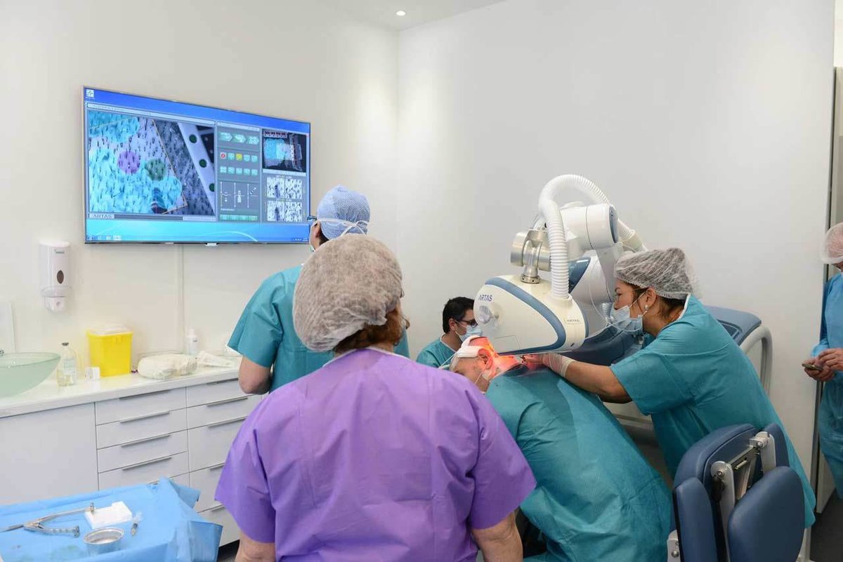 عيادة زراعة الشعر في باريس - Clinic of Hair Transplant in Paris