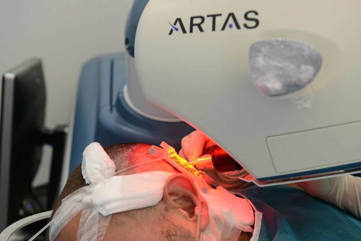 عيادة زراعة الشعر في باريس - Clinic of Hair Transplant in Paris