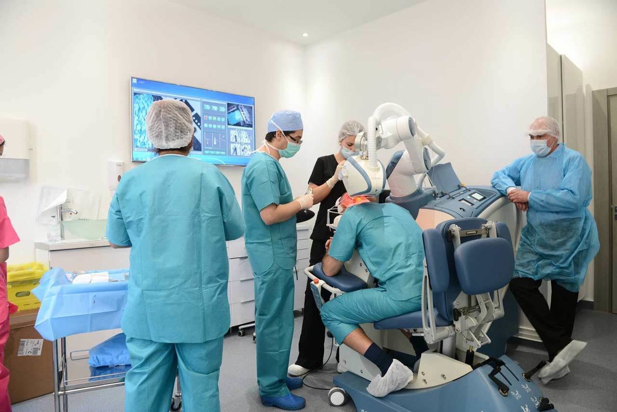 عيادة زراعة الشعر في باريس - Clinic of Hair Transplant in Paris
