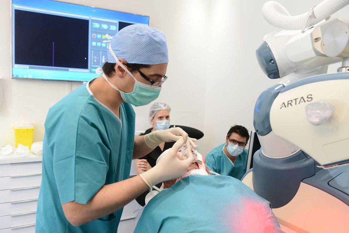 عيادة زراعة الشعر في باريس - Clinic of Hair Transplant in Paris