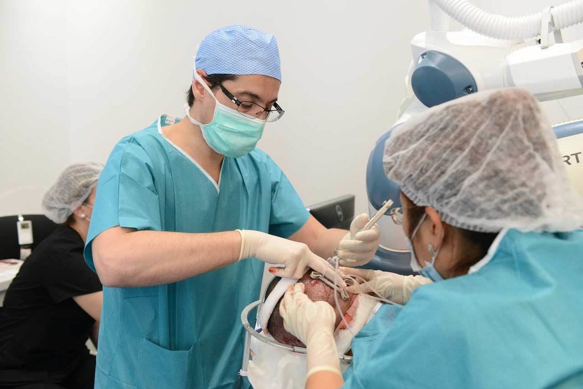 عيادة زراعة الشعر في باريس - Clinic of Hair Transplant in Paris