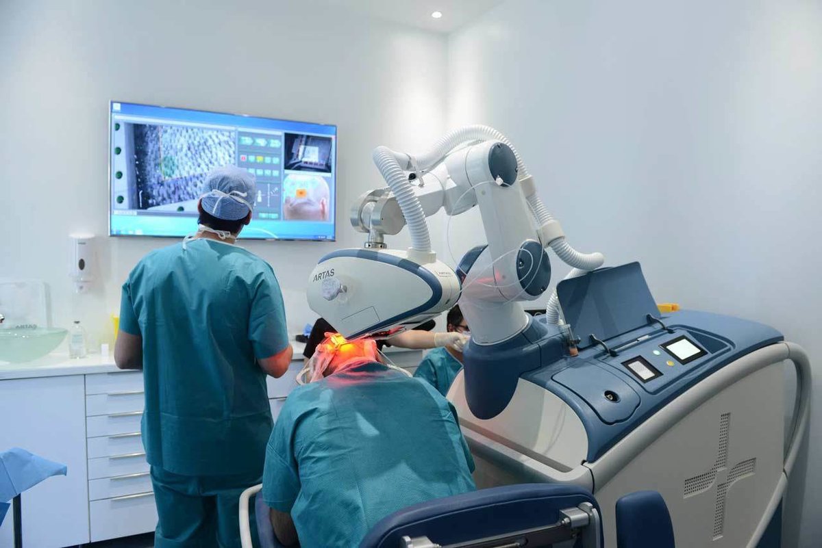 عيادة زراعة الشعر في باريس - Clinic of Hair Transplant in Paris