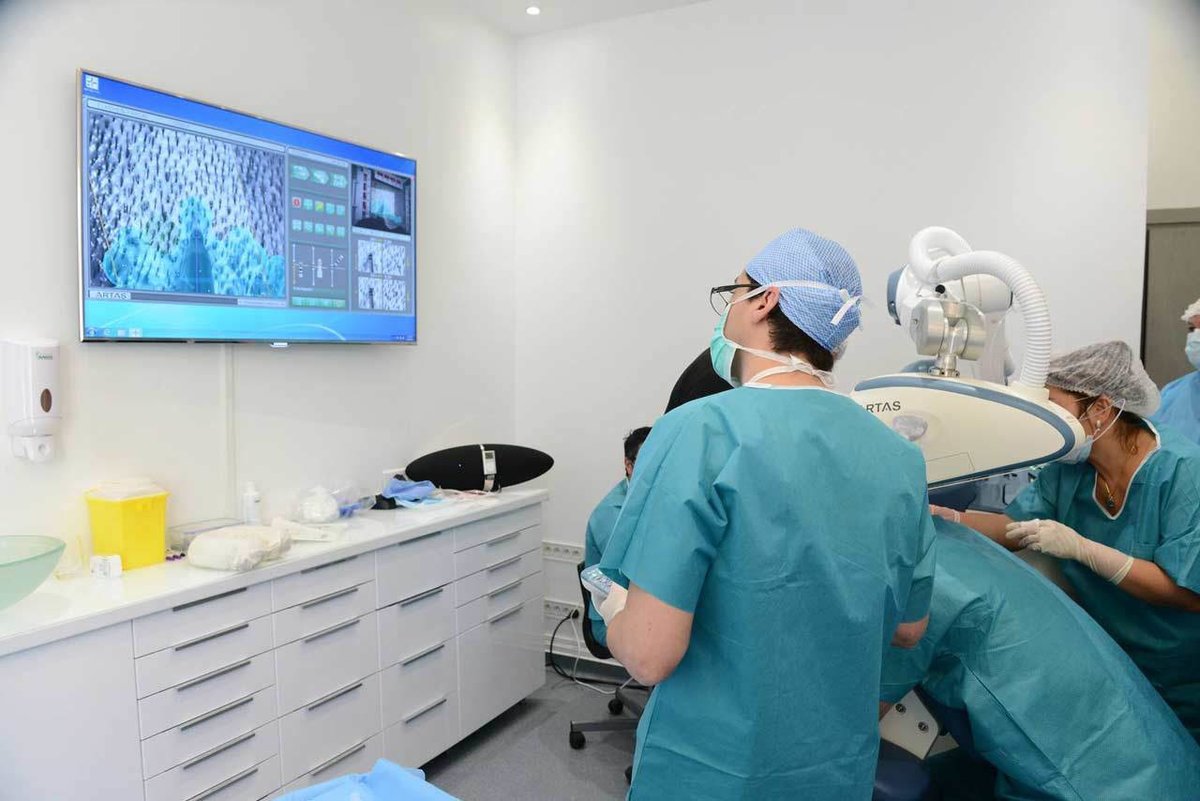 عيادة زراعة الشعر في باريس - Clinic of Hair Transplant in Paris
