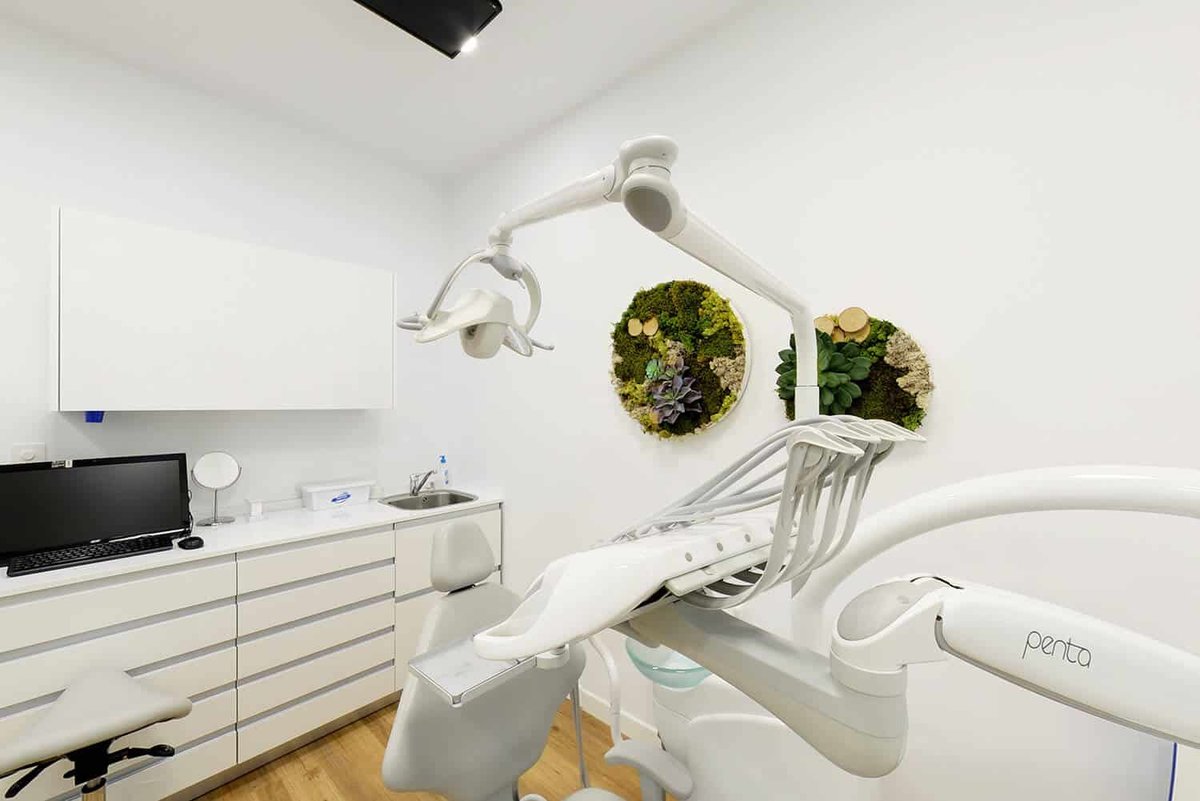 Clínica Dental Ferrus & Bratos - Clínica Dental Ferrus & Bratos