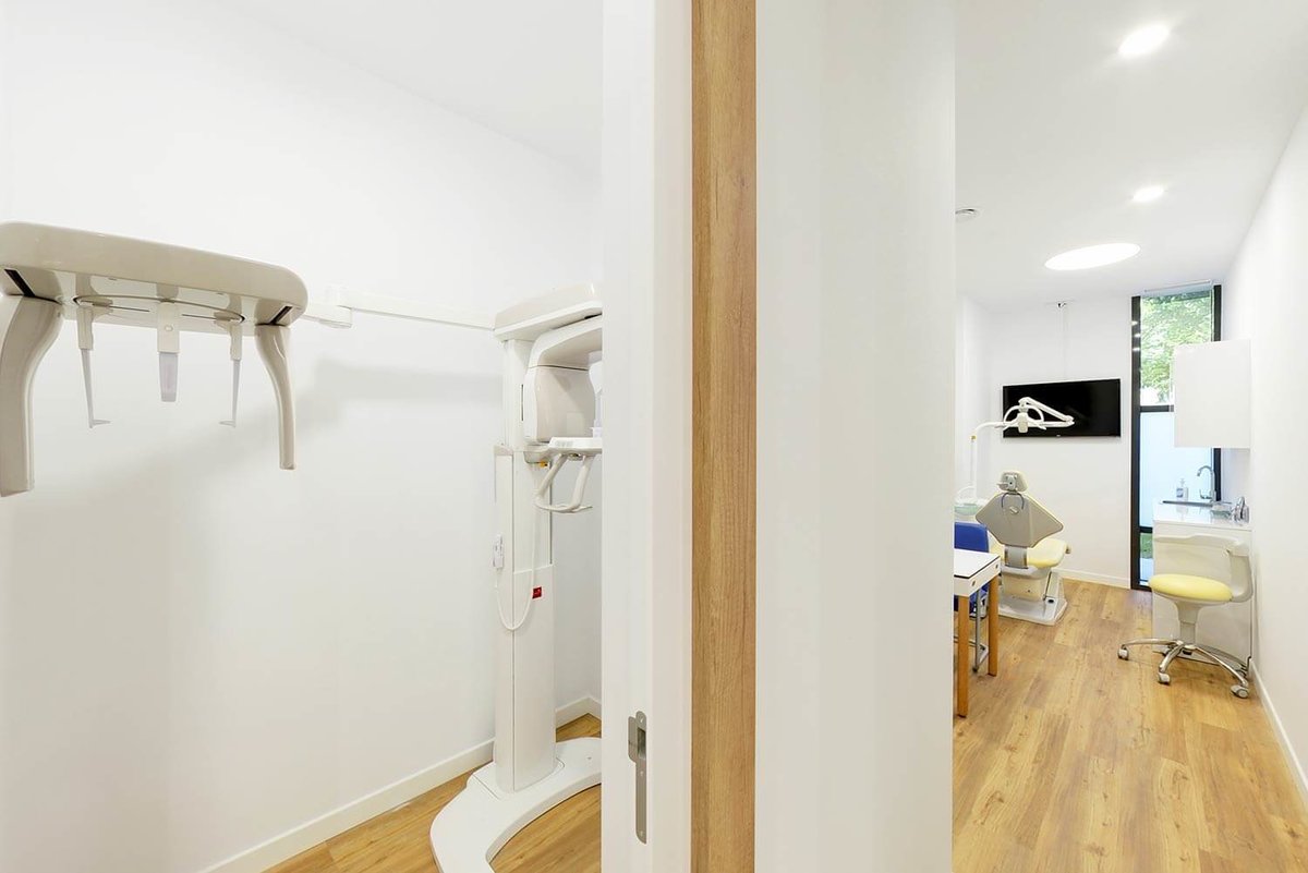 Clínica Dental Ferrus & Bratos - Clínica Dental Ferrus & Bratos