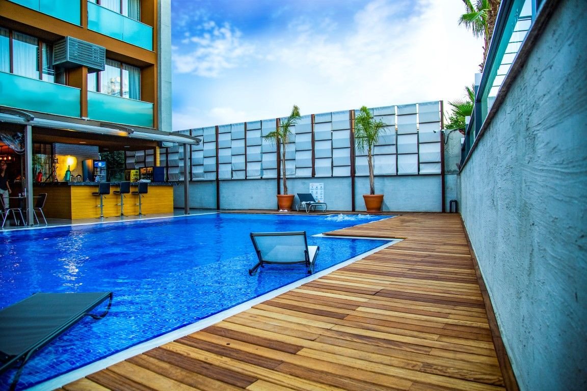 العيادات المتحدة أنطاليا - Clinics United Antalya