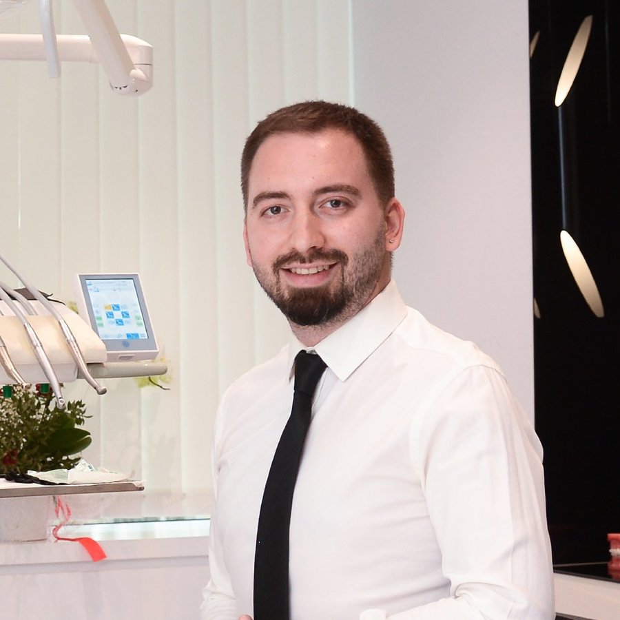 Cliniqa Dental World - Cliniqa Dental World