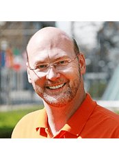 Cosmetic Dentistry P. Tomovic Frankfurt Westend - Cosmetic Dentistry P. Tomovic Frankfurt Westend