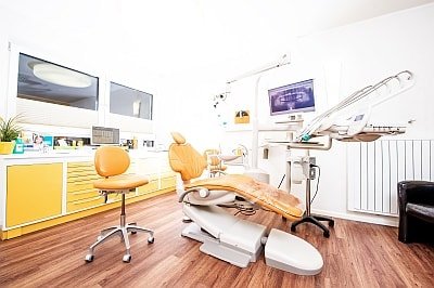 Cosmetic Dentistry P. Tomovic Frankfurt Westend - Cosmetic Dentistry P. Tomovic Frankfurt Westend
