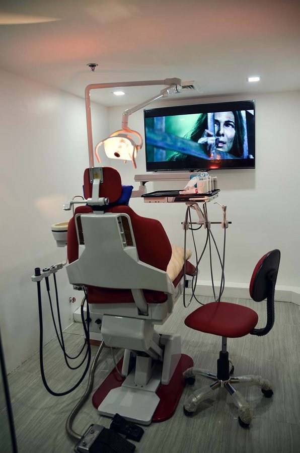 Crown Dental Solutions - Crown Dental Solutions