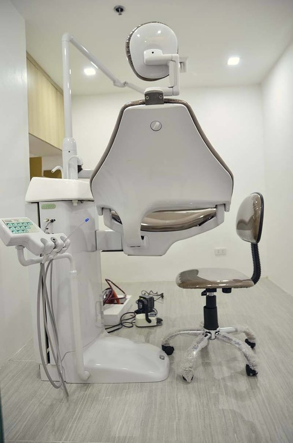 Crown Dental Solutions - Crown Dental Solutions