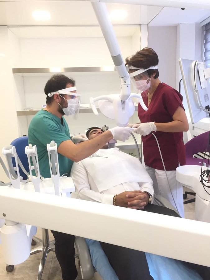 CROWN ESTETIK الأسنان - CROWN ESTETIK DENTAL