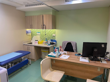 دانات الإمارات للنساء والأطفال  - Danat Al Emarat for Women & Children 