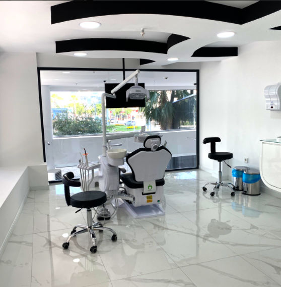 عيادة دنت غلو لطب الأسنان - Dent Glow Dental Clinic