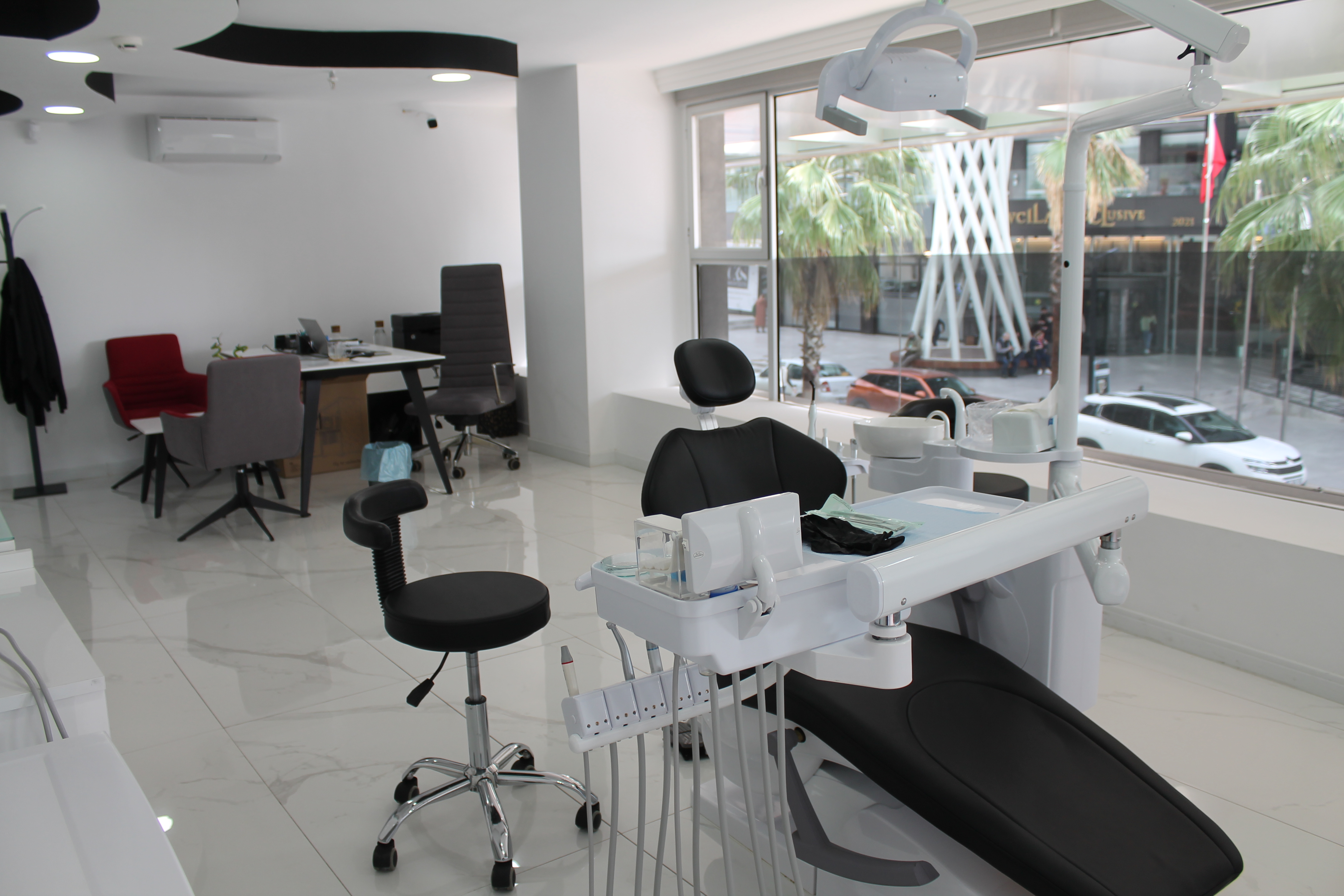 عيادة دنت غلو لطب الأسنان - Dent Glow Dental Clinic