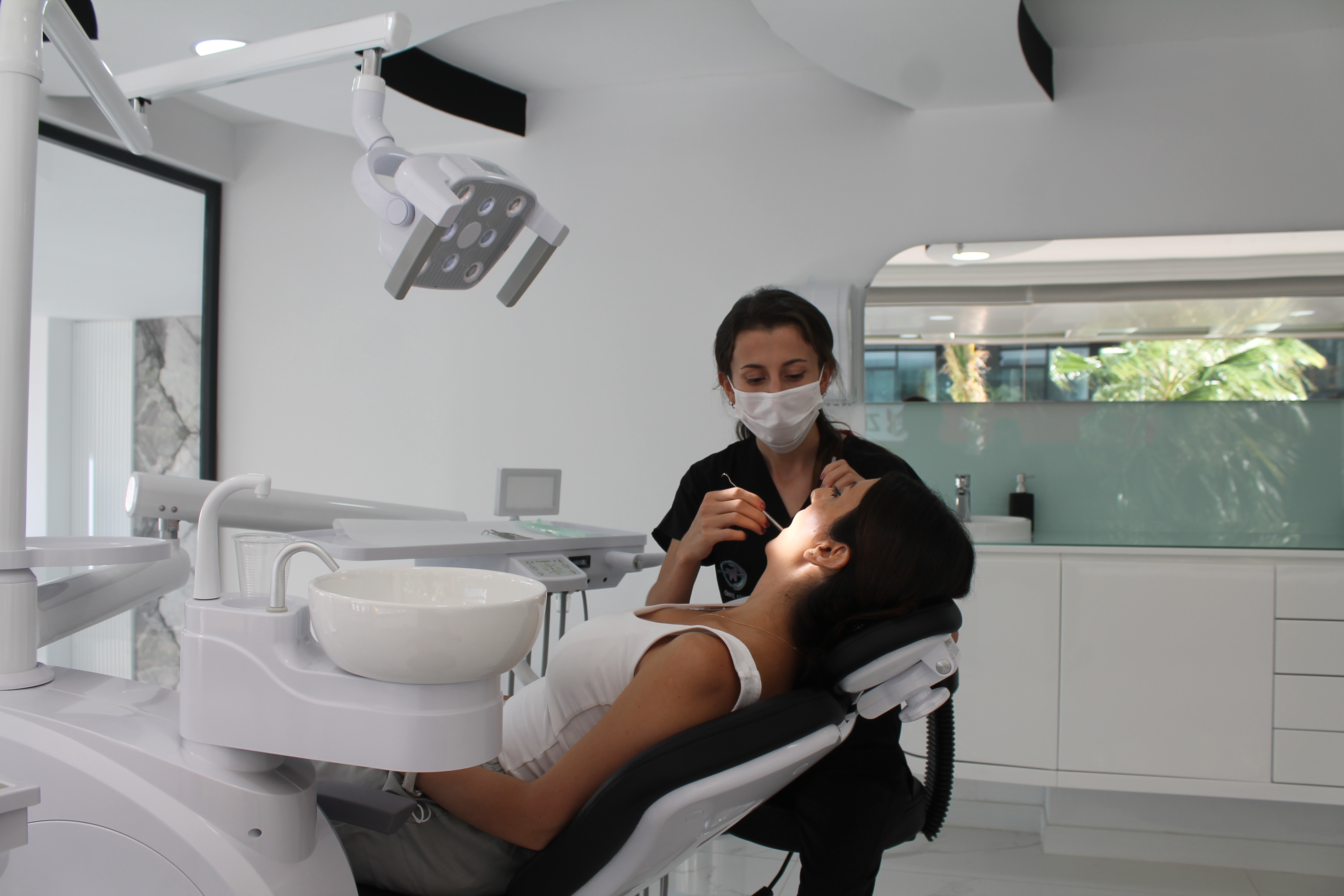 عيادة دنت غلو لطب الأسنان - Dent Glow Dental Clinic