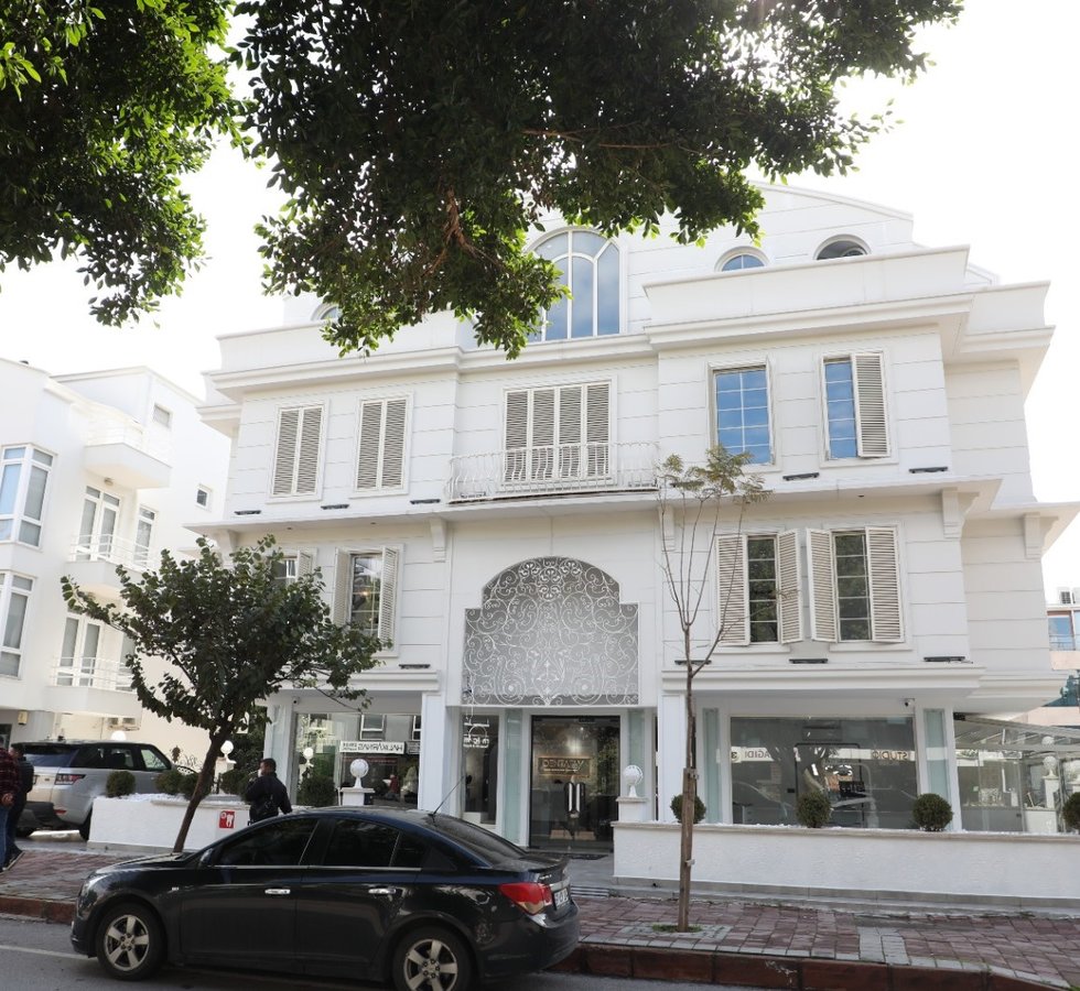 Dentafly Dental Implant and Smile Studio - Dentafly Dental Implant and Smile Studio